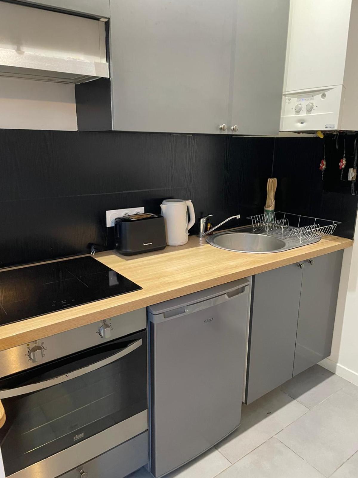 Appartement 2 Pieces Calme Proche De La Defense Arena - Paris - Champs-elysees